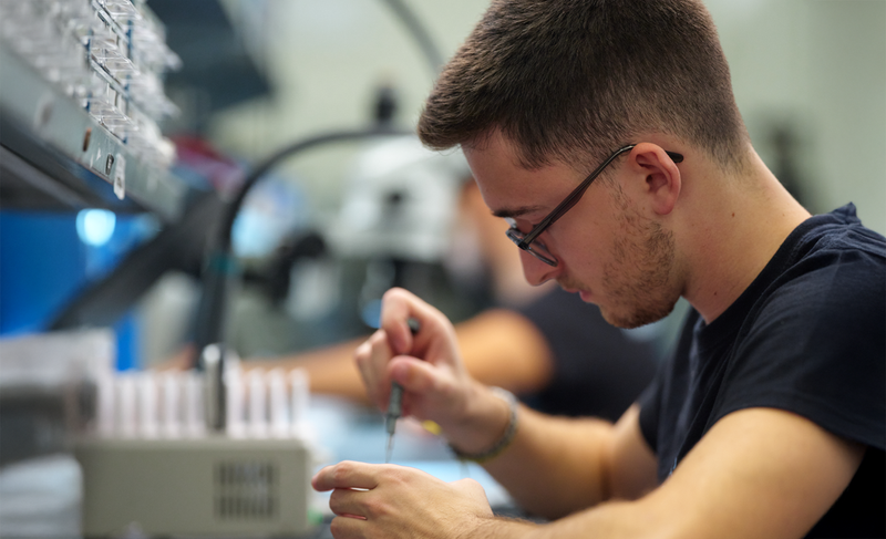 Replacing an iPhone Battery: Price, Time, and Precautions 